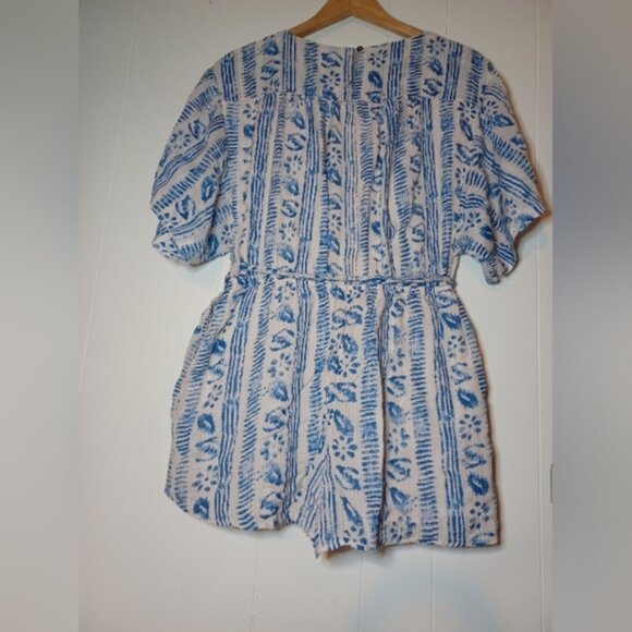 FREE PEOPLE Romper Women V-neck Belted Textured Printed Short Sleeve - Picture 2 of 12